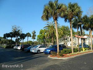 2nd image of 1093 Country Club Dr