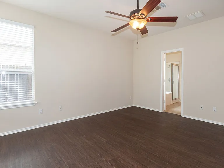 516 Sweet Leaf Ln — Photo 8