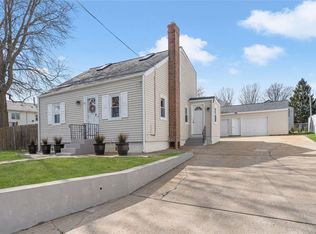 77 Baldwin St, Cumberland, RI 02864