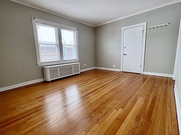 5th image of 2831 N 75th Ave #2R