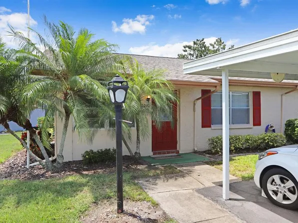 2210 Greenhaven Dr #375, Sun City Center, FL 33573