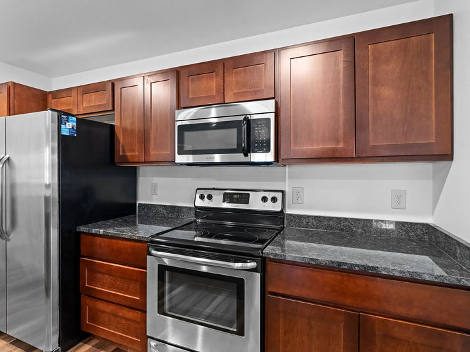 Village Park Apartments — Photo 3