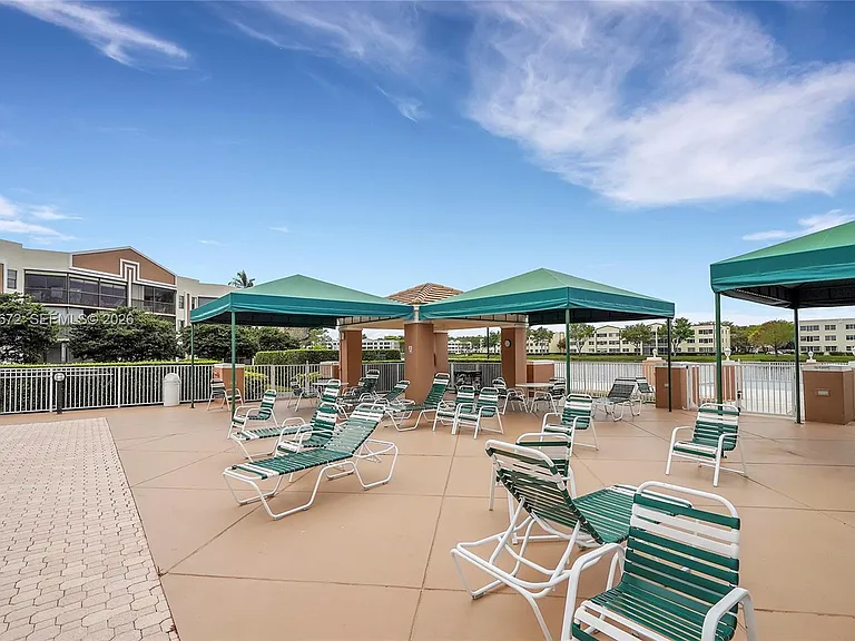 7250 Fairfax Dr #302 — Photo 27