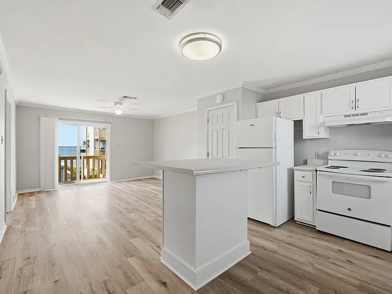 1330 Miracle Strip Pkwy SE #208 — Photo 13