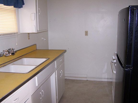 5th image of 6055 Abronia Ave
