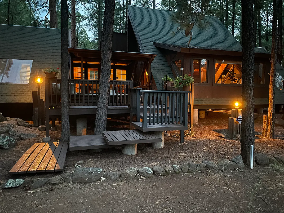 Building Photo - Deep Forest Dr
