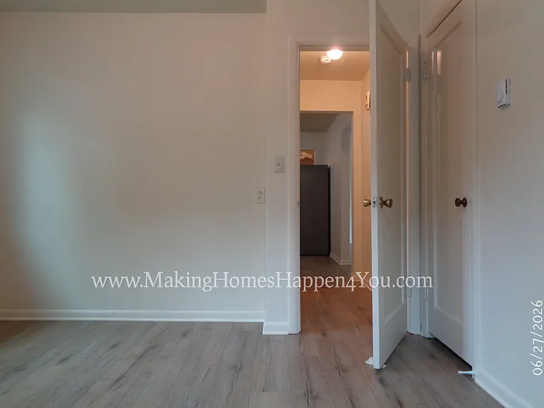 1945 23rd St NE — Photo 29
