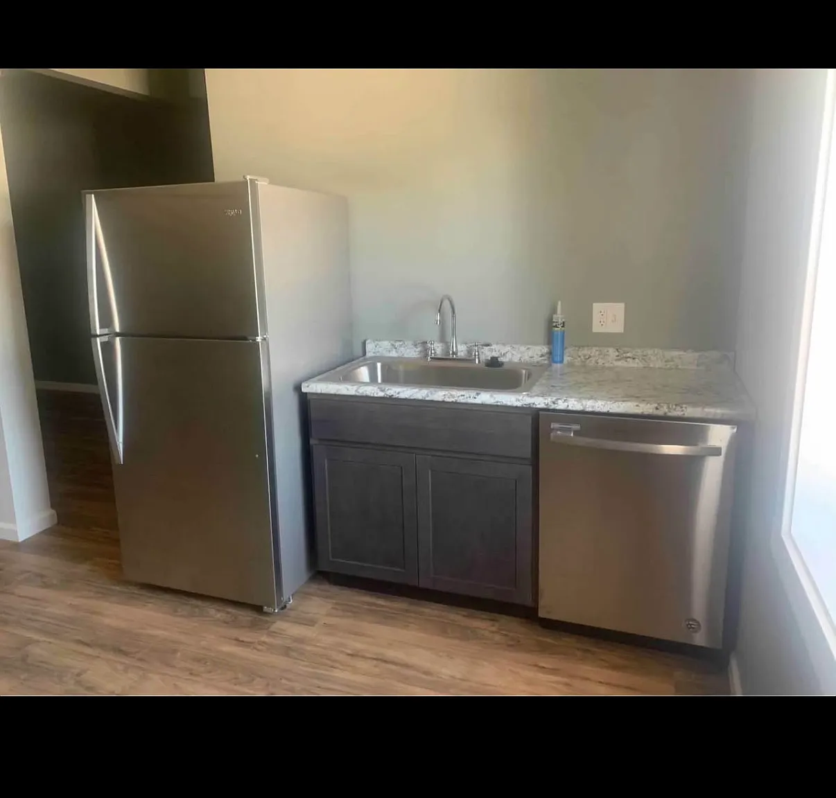 2 bed, 800 sqft, $950 — Photo 1