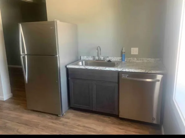 43 W Front St #2B, El Paso, IL 61738