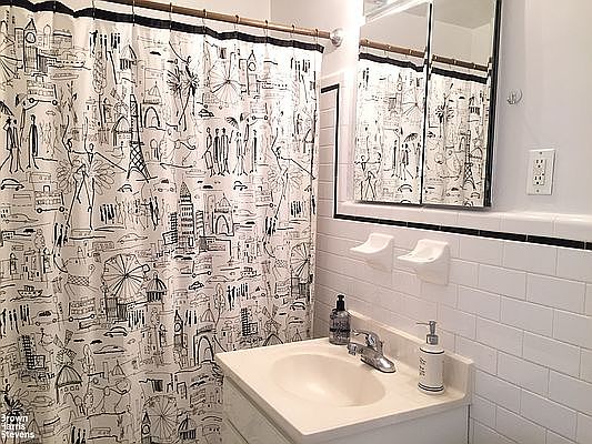 5th image of 222 E 19th St APT 2E