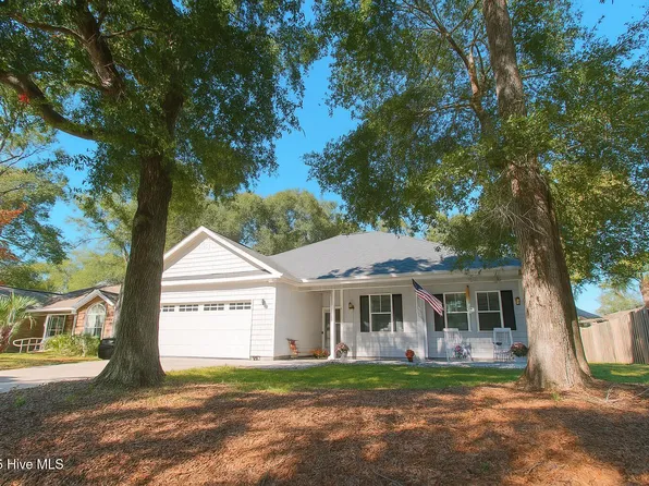 1674 Lake Tree Drive SW, Ocean Isle Beach, NC 28469
