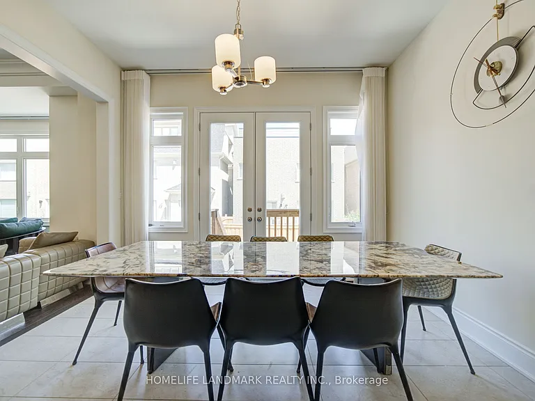 35 Red Giant St #MAIN 2ND FLOOR — Photo 21