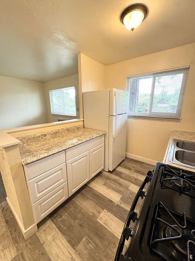 Move-In Special; Downstairs One Bedroom + Private Patio Available Now! See Video — Photo 1