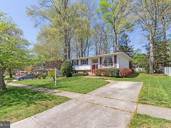 2nd image of 13812 Congress Dr