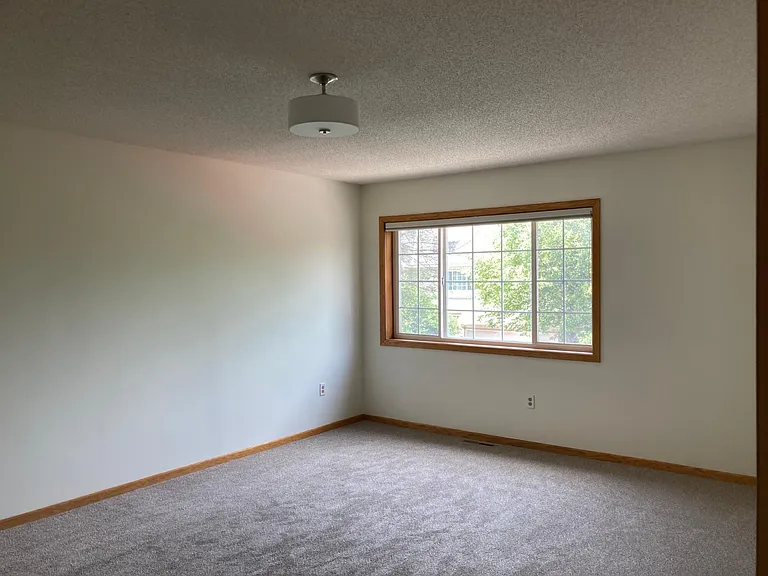 1908 Sapphire Point — Photo 8
