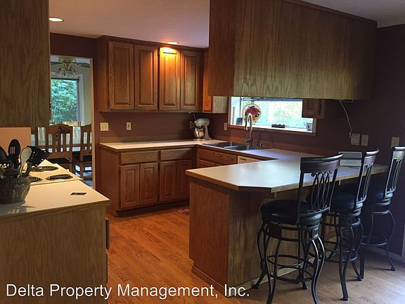 5th image of 16428 80th Ave NW