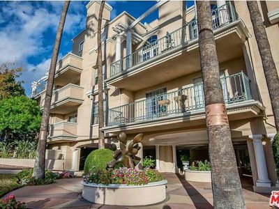 930 N Doheny Dr APT 312, West Hollywood, CA, 90069