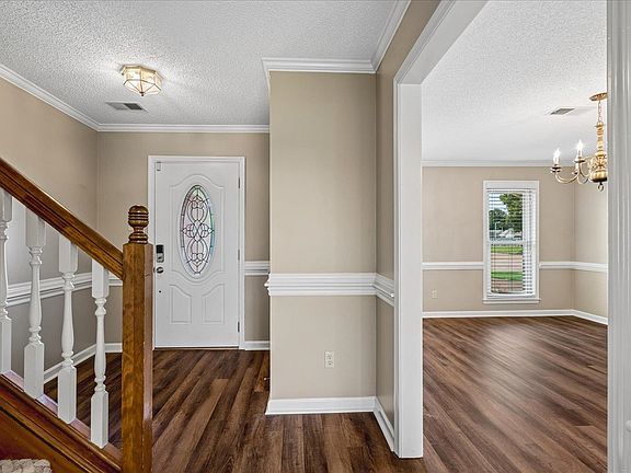 3rd image of 3490 Summerdale Dr