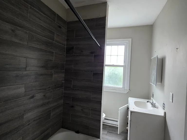 103-105 Lombard St #105-1 — Photo 8