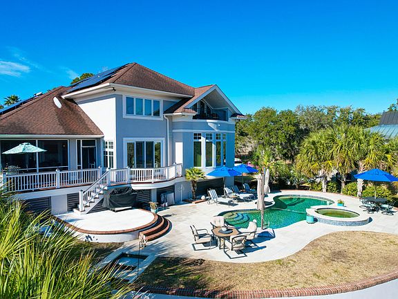 2nd image of 1563 Headquarters Plantation Dr