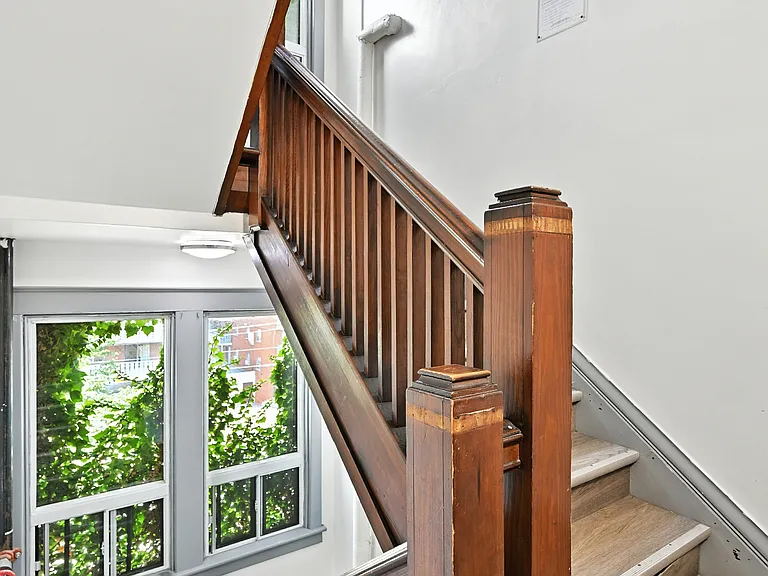 27 Herkimer St #3 — Photo 10