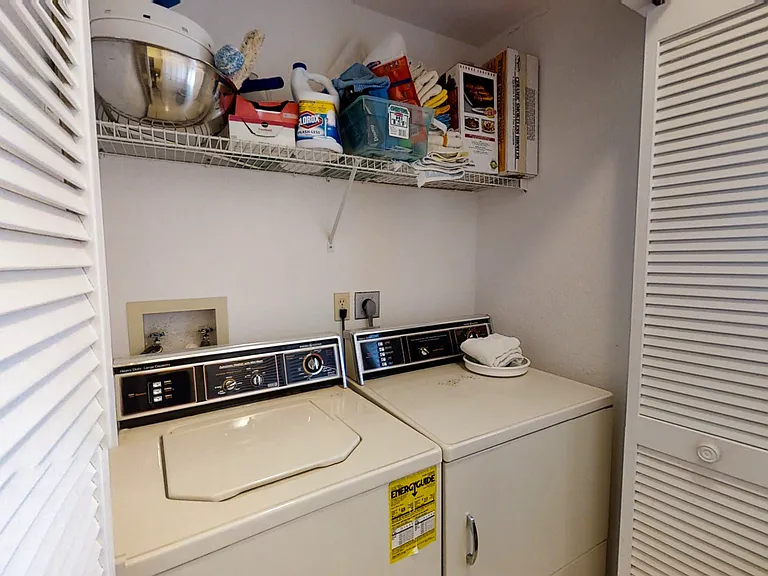 448 Bouchelle Dr #305 — Photo 27