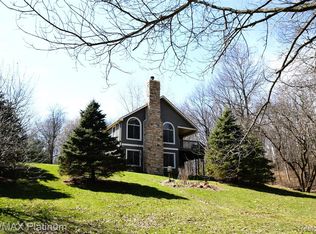 1513 E Marr Rd, Howell, MI 48855