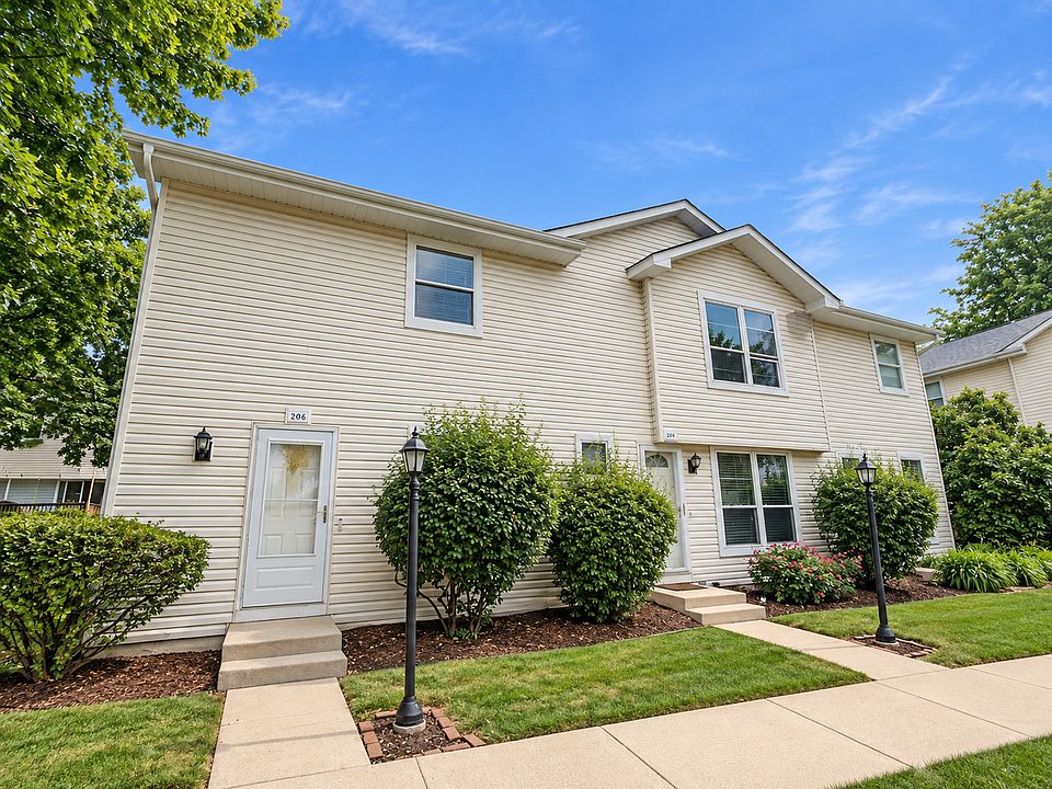 1st image of 206 Raintree Ct