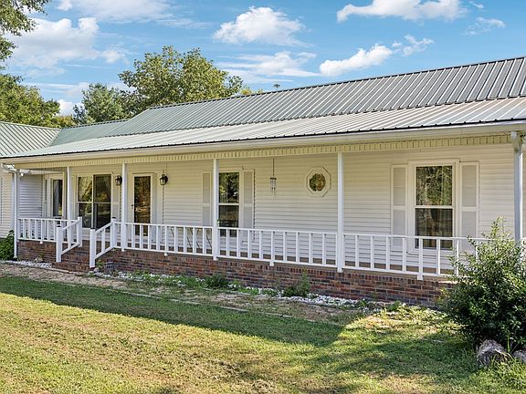 2nd image of 600 Blooming Grove Rd