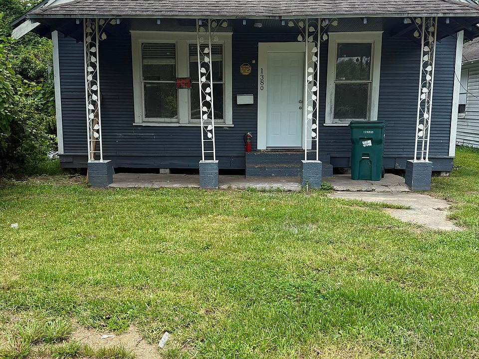 1st image of 1380 Liveoak St