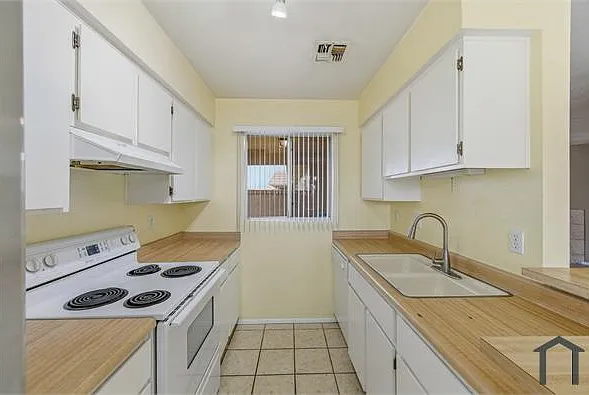 501 W Yukon Dr #4 — Photo 14