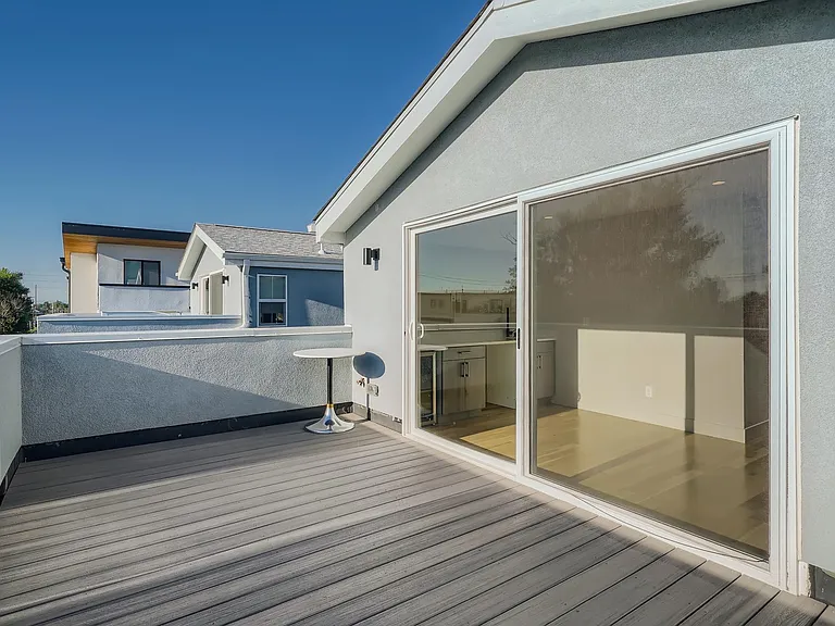 1456 N Zenobia St — Photo 23