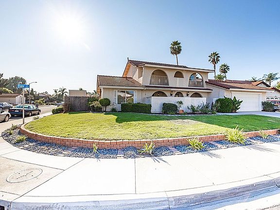 3rd image of 921 Dale Ct