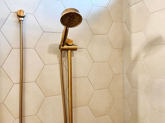 Tile-surround shower
