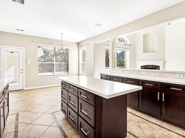 803 Chisel Point Dr — Photo 16