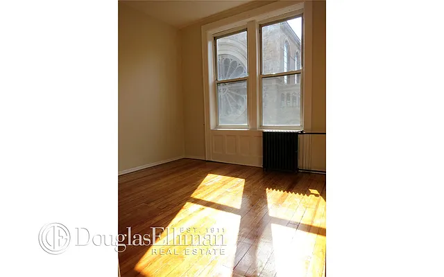 Rented by Douglas Elliman | media 24