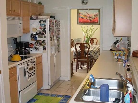 4th image of 127 Brightwood Ter