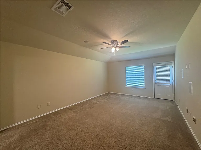 327 Elam Dr — Photo 14