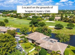 501 W Greensward Ln #101-C, Delray Beach, FL 33445