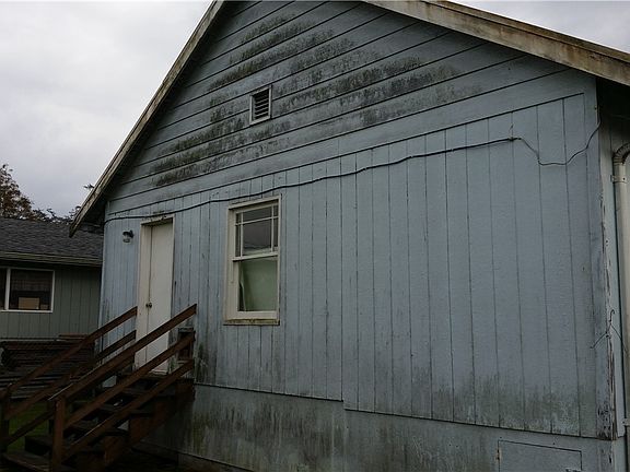 4th image of 1416 W Market St