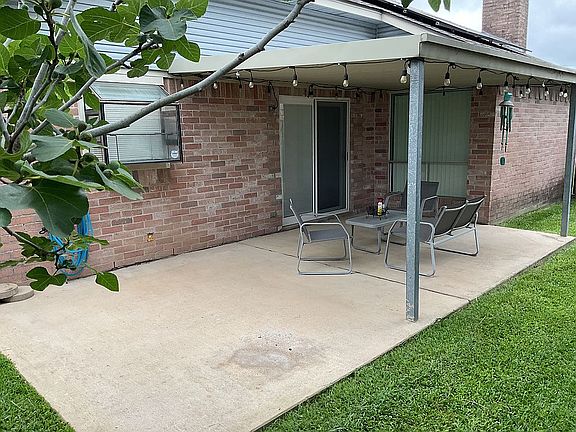 3rd image of 4526 Haiti Ln