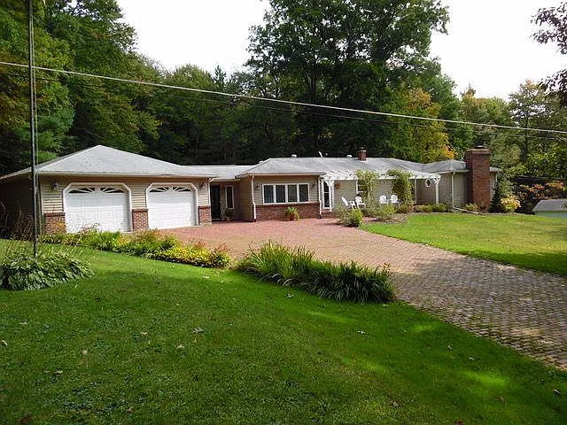 3584 Bellview Rd photo 1