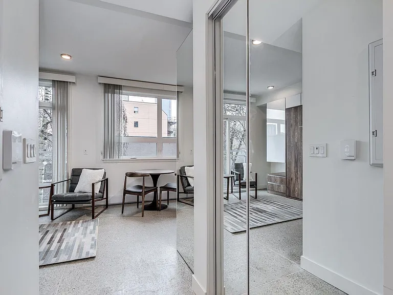 1170 Barclay St #301 — Photo 8