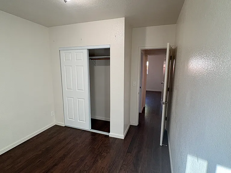 231 S 22nd St #2 — Photo 12