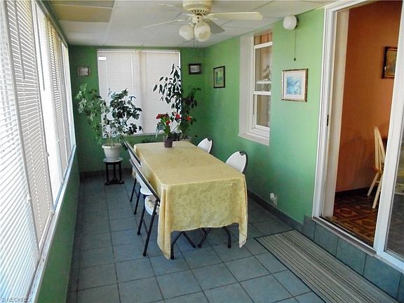3rd image of 4477 W 139th St