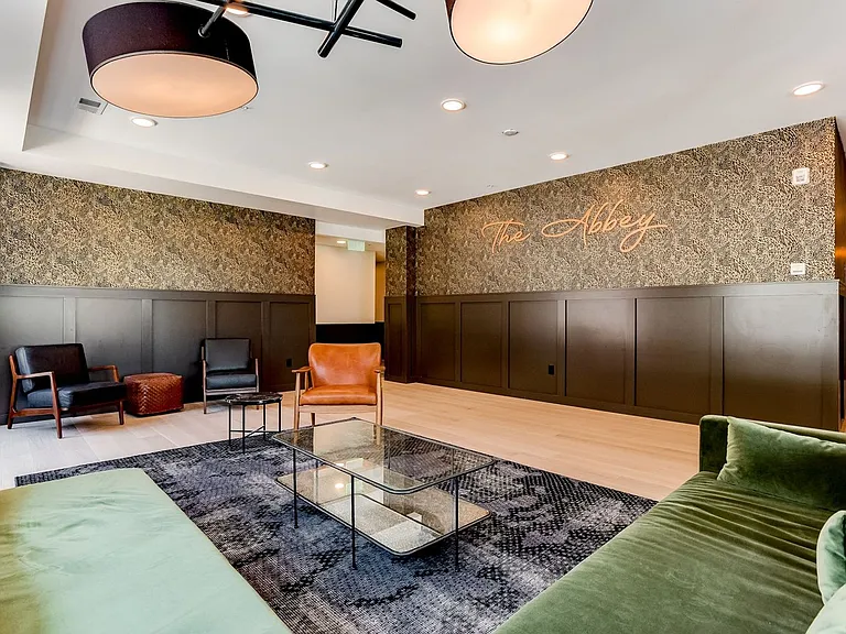 The Abbey Apartments — Photo 14