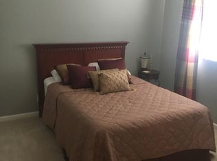 2113 Oakmont Dr, Riviera Beach, FL 33404
