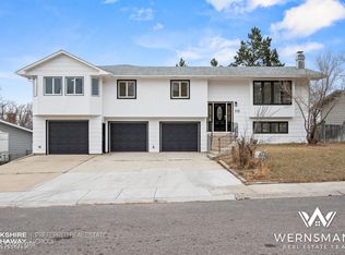 10 Highland Ct, Gillette, WY 82716