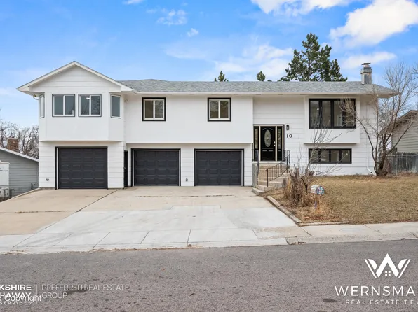 10 Highland Ct, Gillette, WY 82716