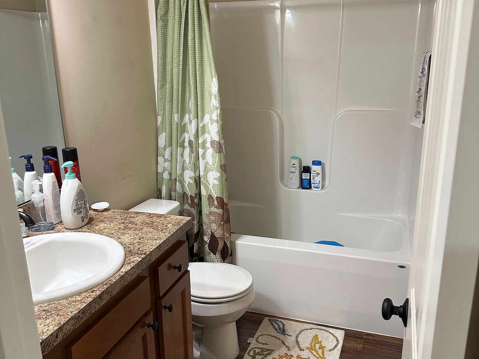 3 bed, 2.5 bath, 1473 sqft, $2,100 — Photo 4